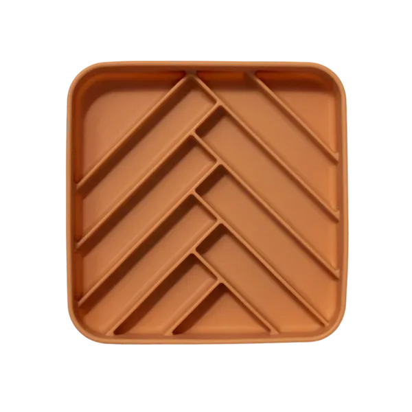 dogged Chevron Slowfeeder Bowl Nutmeg