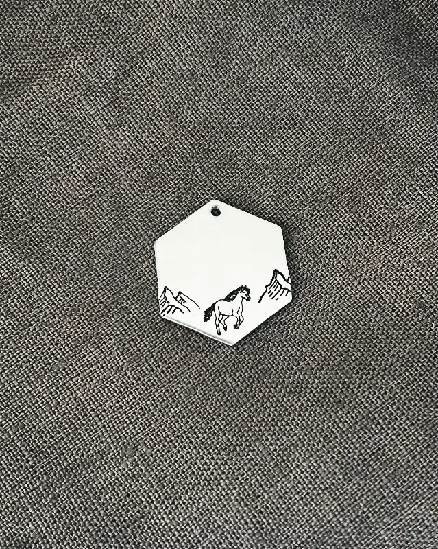 Id-brikke hexagon – hest