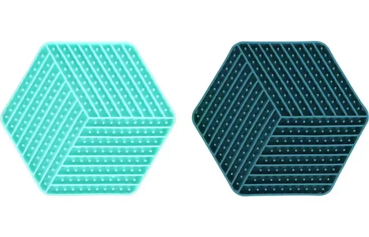 Lick pad (slikkematte) Leki Hexagon ass farger 20x22cm