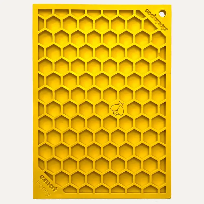 Lickimat Honeycomb Medium