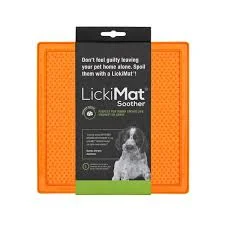 LICKIMAT Soother, orange, 20x20cm.
