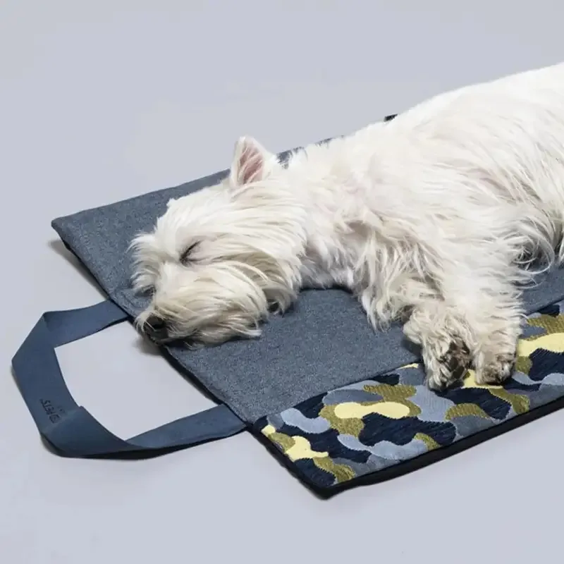 Sammenleggbar reiseseng til hund blå