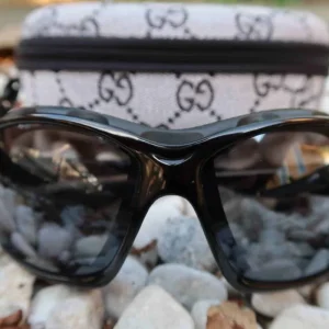 Sports solbrille med etui