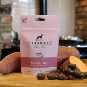 the Innocent Hound Laksebiter med søtpotet 70g